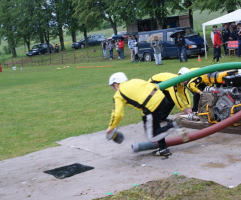 Nočná hasičská súťaž 2012