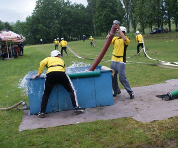 Nočná hasičská súťaž 2012