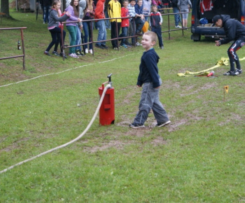 Nočná hasičská súťaž 2012