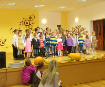 Kultúrno správna budova [2]